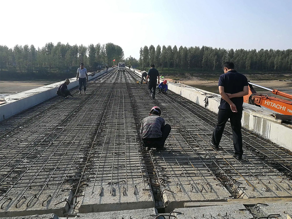 路面钢筋网生产厂家 4㎜钢筋网片多少钱一平米 4@200钢筋网片一个平方